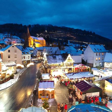 Ferienwohnung Schaefer Waldbreitbach Exteriör bild