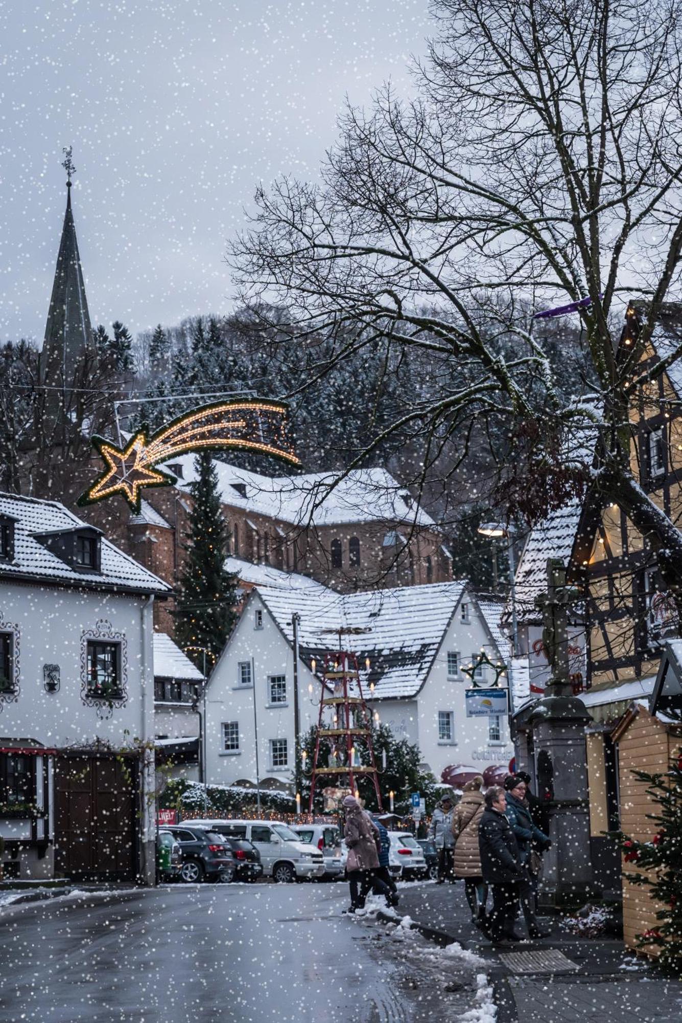 Ferienwohnung Schaefer Waldbreitbach Exteriör bild